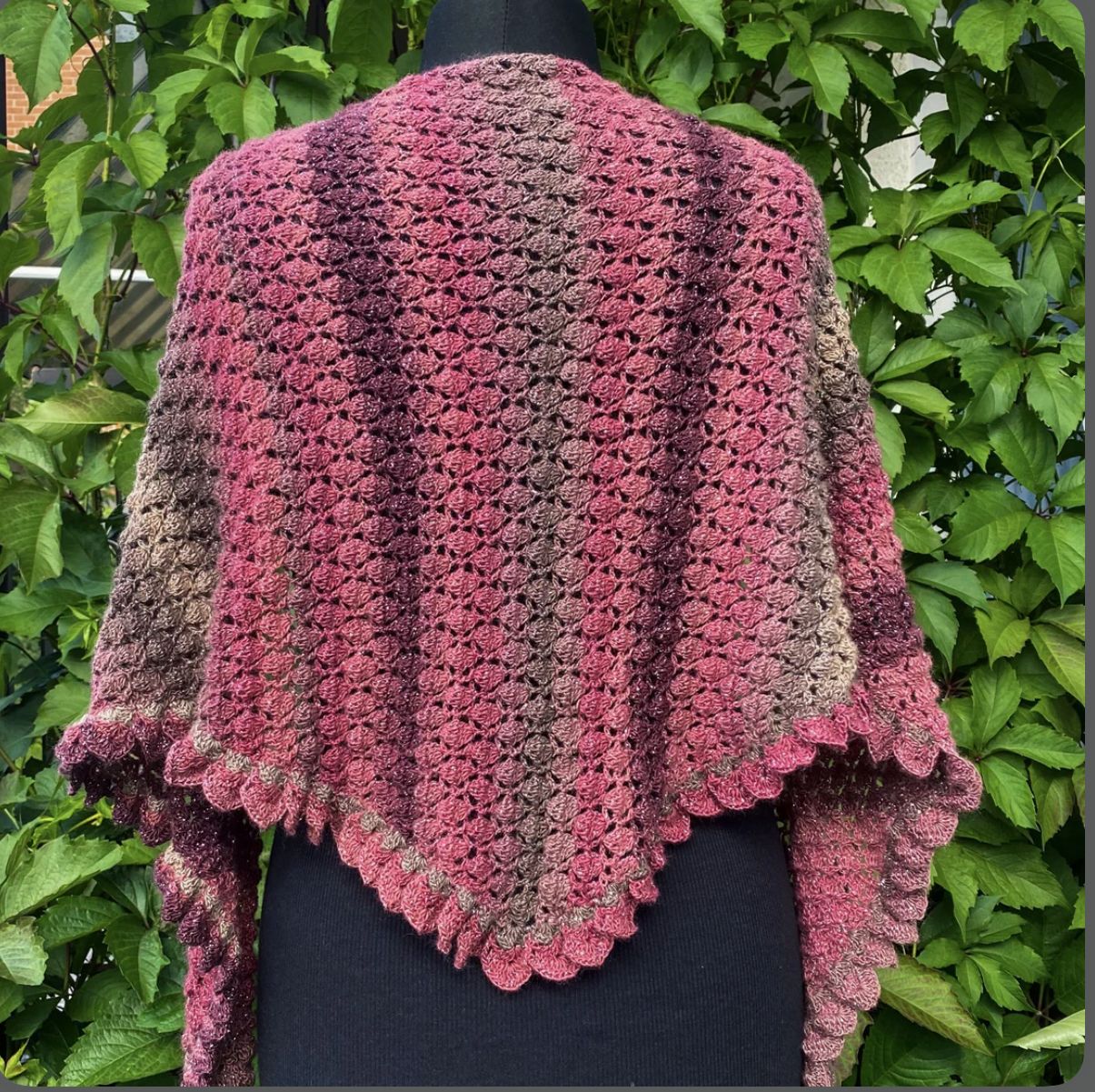 Crochet shawl pattern
